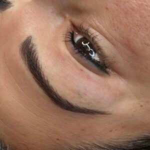 Classic Eyeliner with Wing