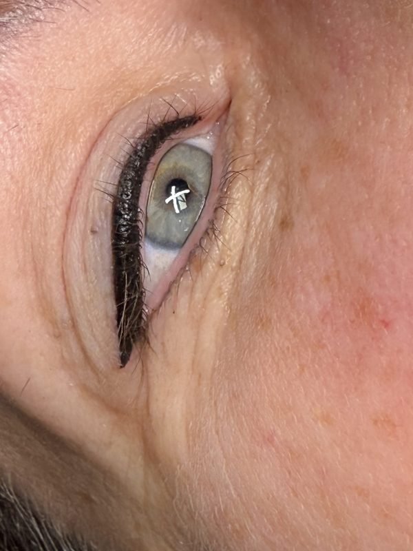 Classic Eyeliner with Wing