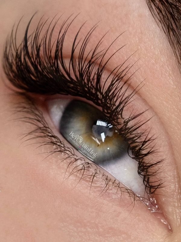 Hybrid Lashes