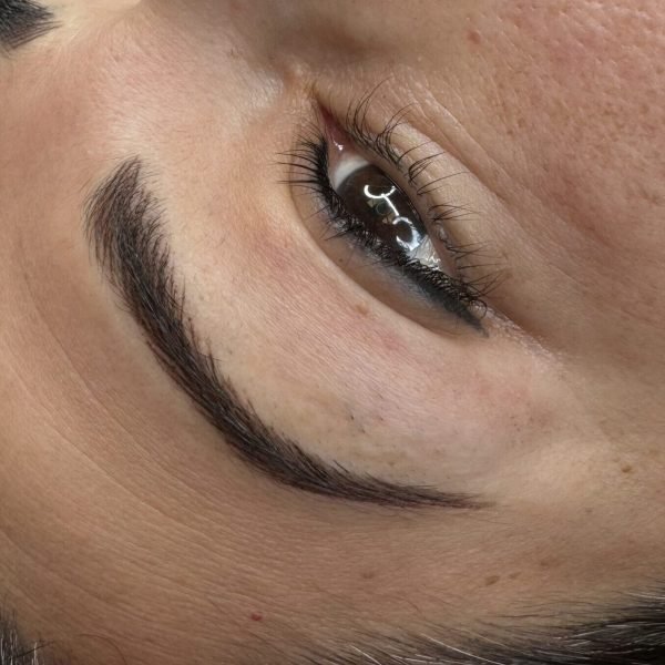 Classic Eyeliner with Wing
